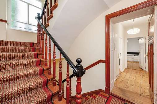 Treppenhaus Treppenhaus - Etagenwohnung in 12159 Berlin mit 26m² kaufen