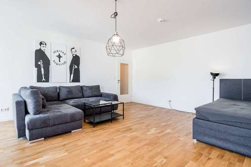 Wohn- und Schlafbereich Wohn- und Schlafbereich - Etagenwohnung in 13585 Berlin mit 51m² kaufen