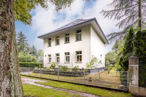 Straßenansicht Straßenansicht - Einfamilienhaus in 15366 Neuenhagen bei Berlin mit 176m² kaufen