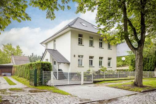 Straßenansicht Straßenansicht - Einfamilienhaus in 15366 Neuenhagen bei Berlin mit 176m² kaufen
