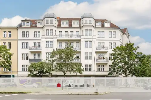 Altbaucharme trifft Luxusausstattung - Apartment im Güntzelkiez