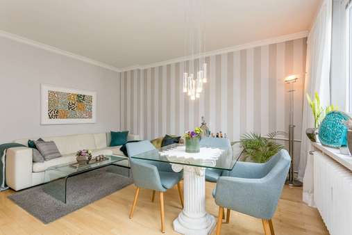 Wohn- und Essbereich Wohn- und Essbereich - Etagenwohnung in 10961 Berlin mit 61m² kaufen