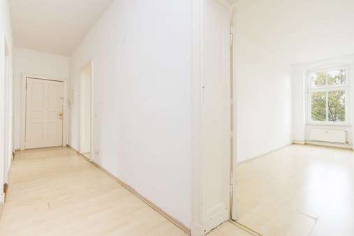 Flur Flur - Etagenwohnung in 10365 Berlin mit 113m² kaufen