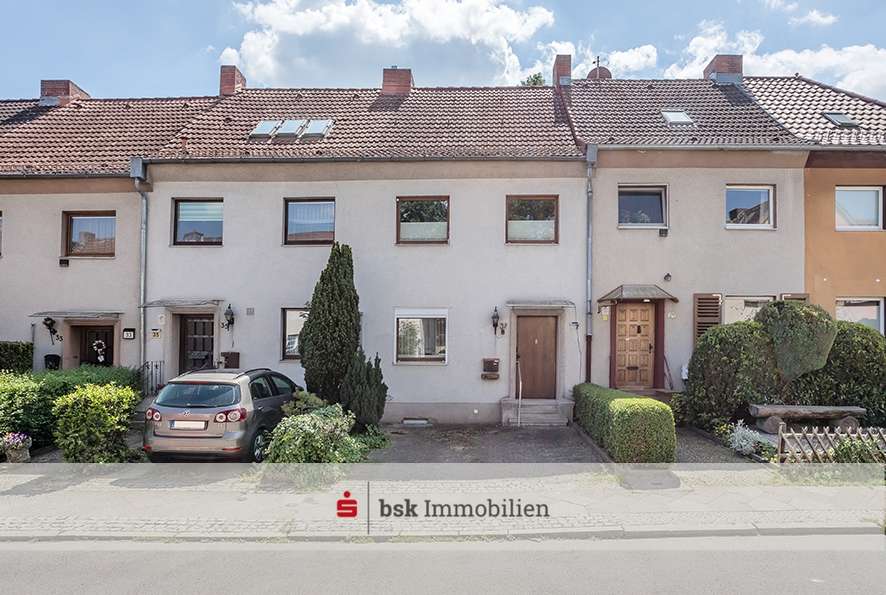 Vorderansicht Vorderansicht - Reihenmittelhaus in 12359 Berlin mit 94m² kaufen