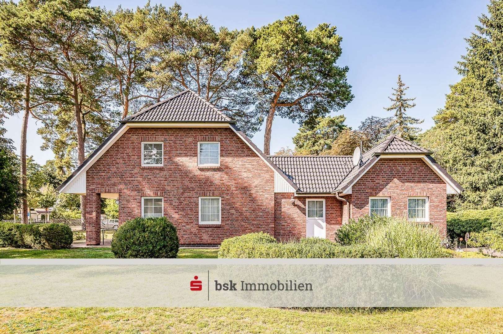Seitenansicht - Einfamilienhaus in 14612 Falkensee mit 153m² kaufen