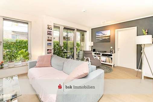 Wohnzimmer Wohnzimmer - Etagenwohnung in 10367 Berlin mit 54m² kaufen