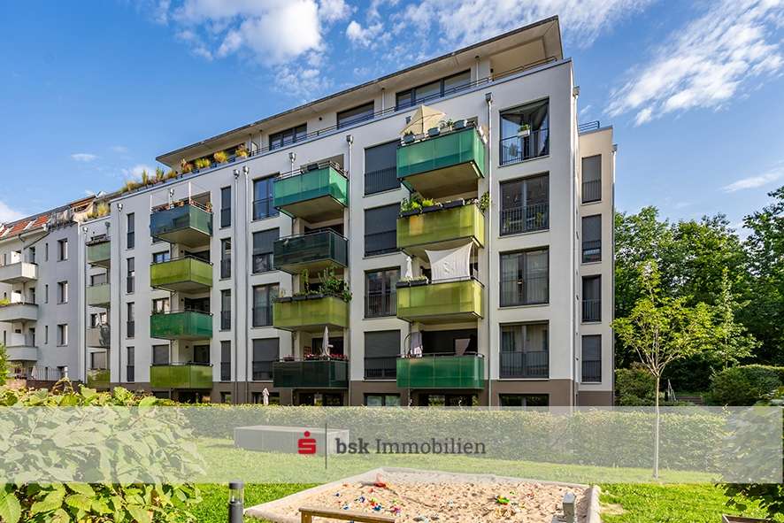 Hausansicht - Etagenwohnung in 10367 Berlin mit 54m² kaufen