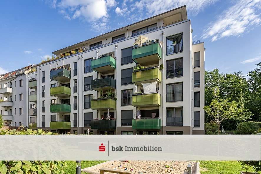Hausansicht Hausansicht - Etagenwohnung in 10367 Berlin mit 54m² kaufen