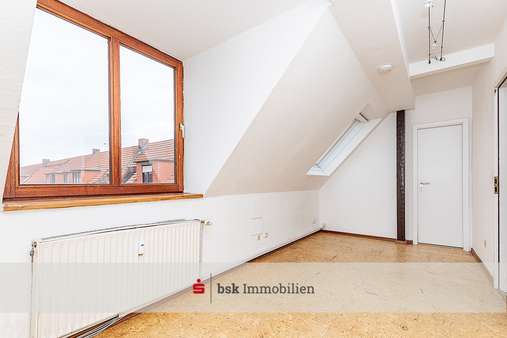 Zimmer - Dachgeschosswohnung in 13583 Berlin mit 122m² kaufen