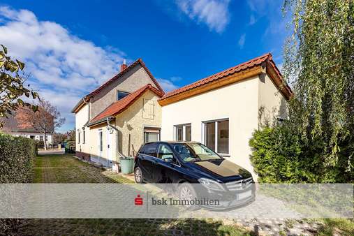 Hausansicht Hausansicht - Einfamilienhaus in 12621 Berlin mit 117m² kaufen