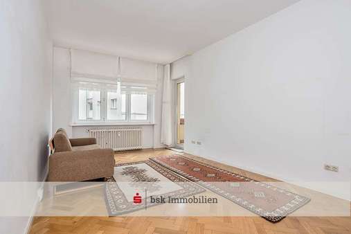 Wohnzimmer Wohnzimmer - Etagenwohnung in 10711 Berlin mit 64m² kaufen