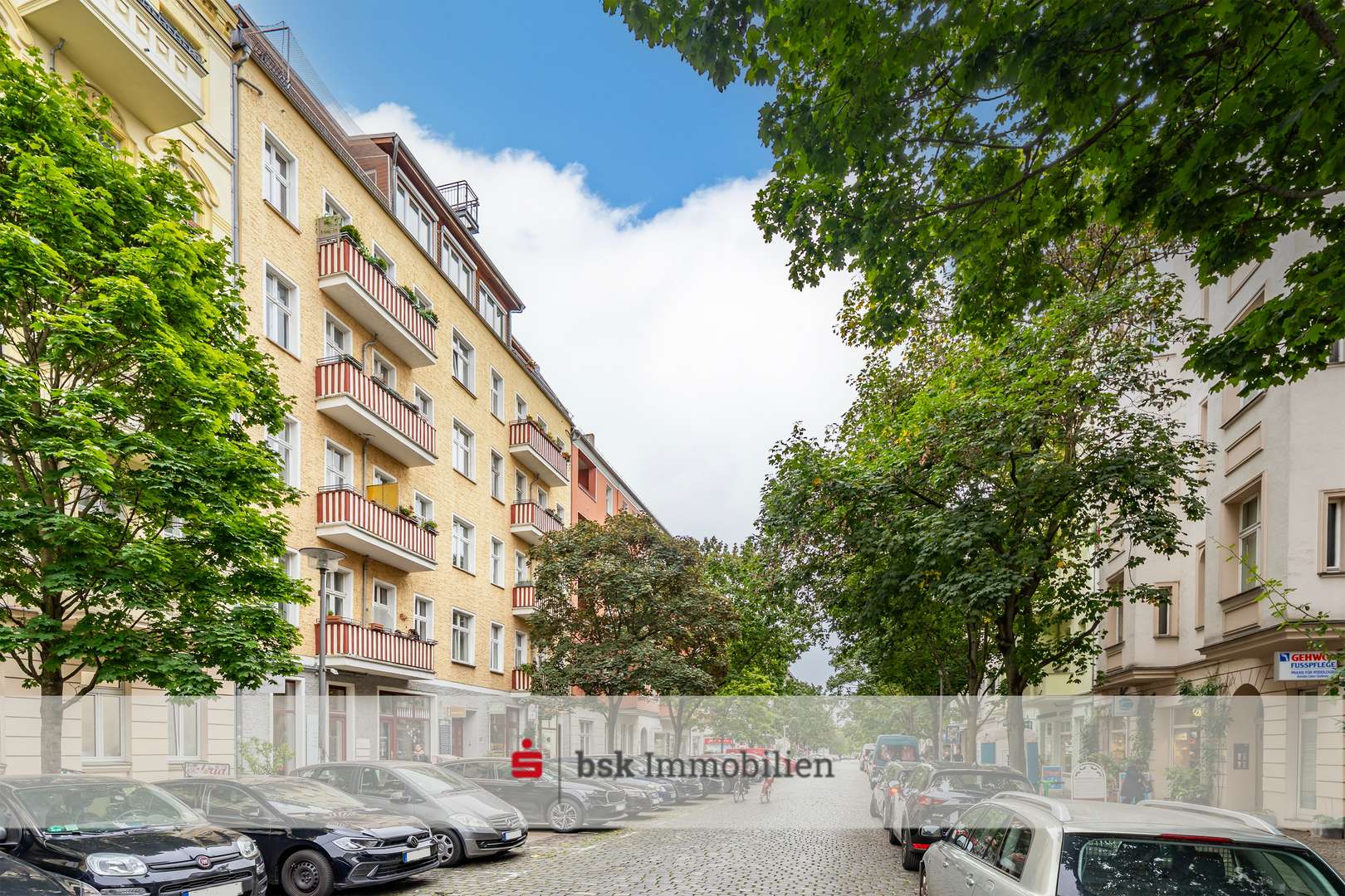 Hausansicht Hausansicht - Erdgeschosswohnung in 10407 Berlin mit 38m² kaufen