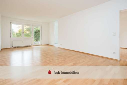 Wohnzimmer - Erdgeschosswohnung in 13156 Berlin mit 66m² kaufen