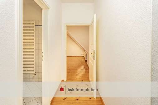 Flur Flur - Dachgeschosswohnung in 13156 Berlin mit 58m² kaufen