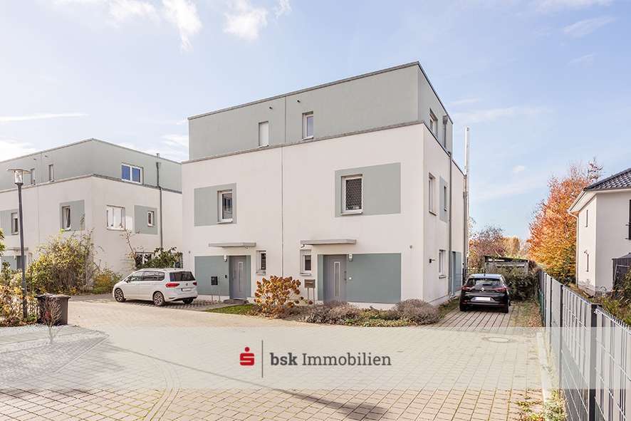 Hausansicht - Doppelhaushälfte in 12355 Berlin mit 128m² kaufen