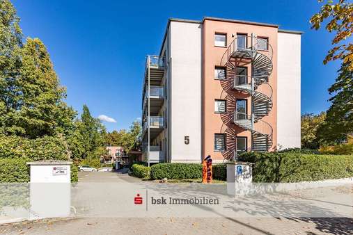 Hausansicht - Etagenwohnung in 14195 Berlin mit 17m² kaufen