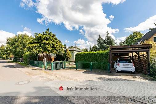 Straßenansicht Straßenansicht - Einfamilienhaus in 12623 Berlin mit 88m² kaufen