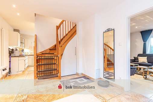 Flur - Einfamilienhaus in 13059 Berlin mit 137m² kaufen