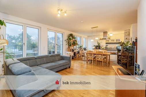 Wohnzimmer - Penthouse-Wohnung in 13089 Berlin mit 124m² kaufen