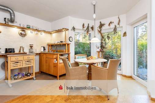 Küche und Erker - Einfamilienhaus in 12589 Berlin mit 114m² kaufen