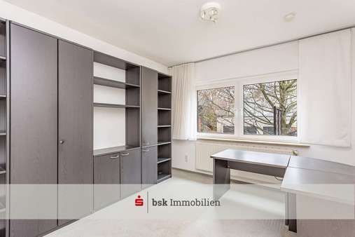 Arbeitszimmer im EG - Einfamilienhaus in 12589 Berlin mit 102m² kaufen