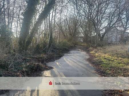 Zufahrt zum Grundstück Zufahrt zum Grundstück - Grundstück in 12526 Berlin mit 2560m² kaufen