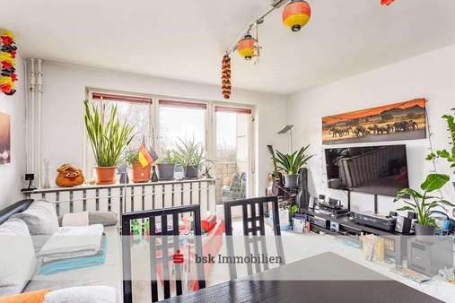 Wohn- und Essbereich - Etagenwohnung in 12277 Berlin mit 58m² kaufen