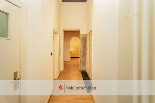 Flur - Erdgeschosswohnung in 10825 Berlin mit 64m² kaufen