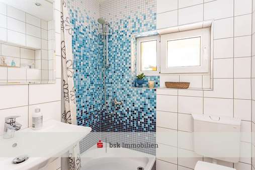 Gäste Bad im EG - Einfamilienhaus in 12589 Berlin mit 101m² kaufen