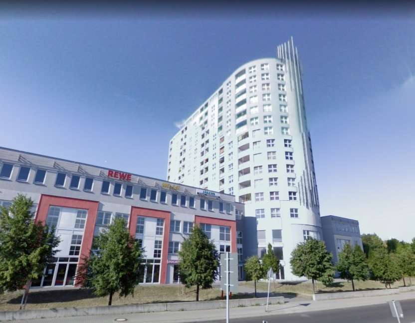 Blick auf das Wohnhaus - Etagenwohnung in 10315 Berlin mit 63m² kaufen