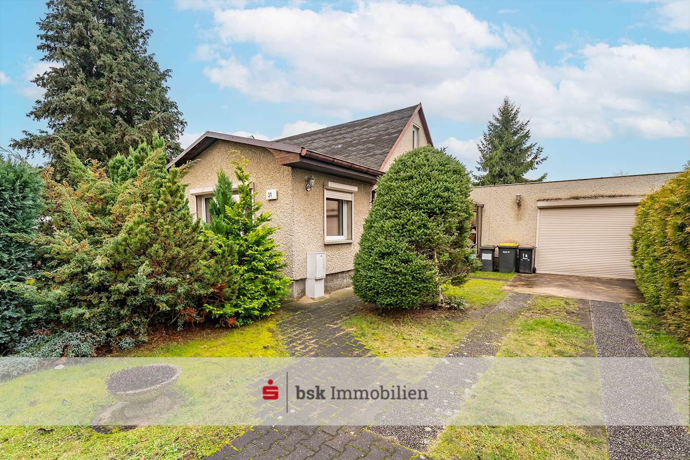 Hausansicht - Doppelhaushälfte in 12683 Berlin mit 97m² kaufen