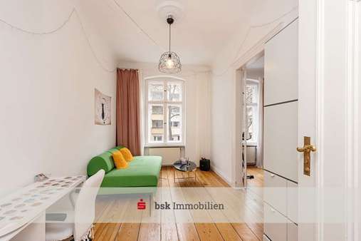 Wohnzimmer - Etagenwohnung in 10963 Berlin mit 71m² kaufen