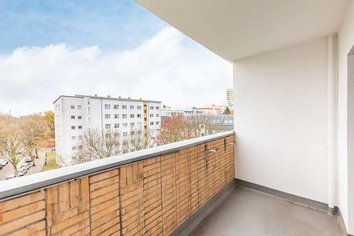Balkon - Etagenwohnung in 12249 Berlin mit 71m² kaufen