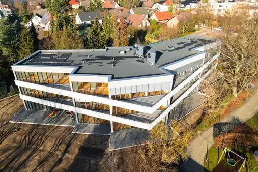 Moderne, energieeffiziente Familienwohnung mit Balkonen & Bädern 