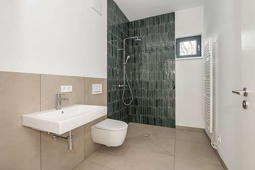 Badezimmer - Etagenwohnung in 12207 Berlin mit 110m² kaufen