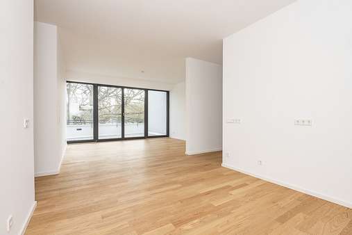 Wohn- & Küchenbereich - Etagenwohnung in 12207 Berlin mit 110m² kaufen