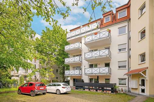 Innenhof - Erdgeschosswohnung in 13158 Berlin mit 57m² kaufen