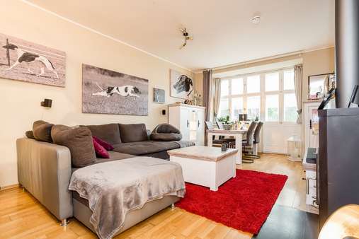 Wohnbereich - Souterrain-Wohnung in 12161 Berlin mit 62m² günstig kaufen