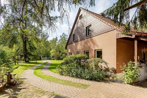 hintere Ansicht - Doppelhaushälfte in 16727 Oberkrämer mit 150m² günstig kaufen