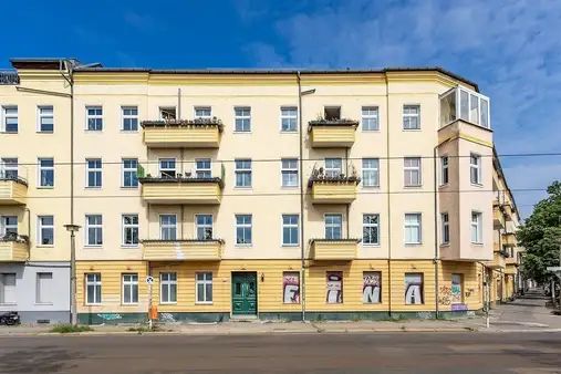 Attraktive neu erbaute Dachgeschosswohnung mit Balkon