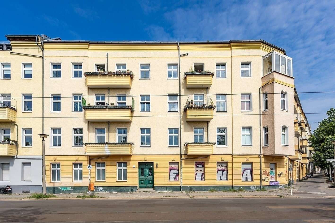 Vorderansicht - Dachgeschosswohnung in 10365 Berlin mit 132m² kaufen