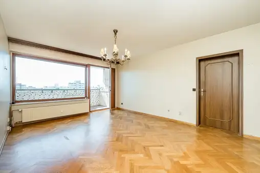 2-Zimmer-Wohnung im 8. OG mit fantastischem Weitblick über Berlin