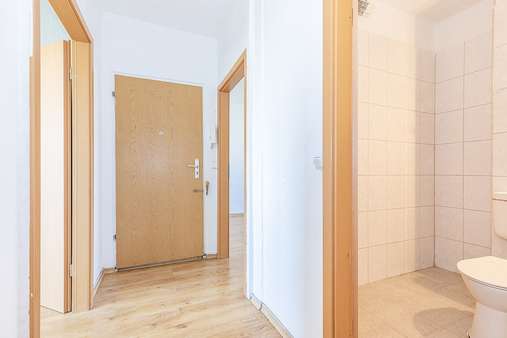 Flur - Etagenwohnung in 12627 Berlin mit 50m² kaufen