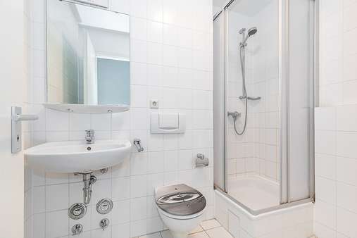 Badezimmer - Etagenwohnung in 10587 Berlin mit 41m² kaufen