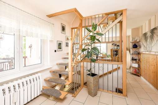 Treppe ins OG - Einfamilienhaus in 16833 Linum mit 110m² kaufen