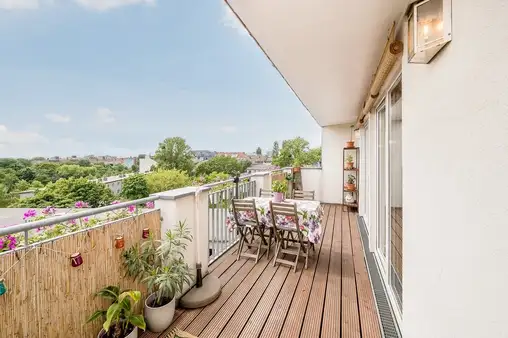 Dachgeschoss-Maisonette-Wohnung mit Ausblick über Berlin-Mitte