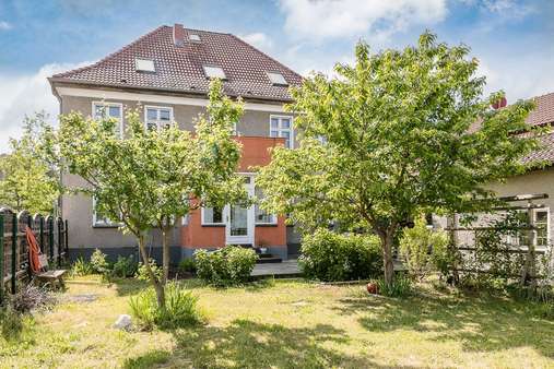 Garten - Mehrfamilienhaus in 12589 Berlin mit 298m² kaufen