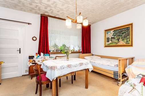 Wohnzimmer (EG) - Reihenmittelhaus in 14169 Berlin mit 92m² kaufen