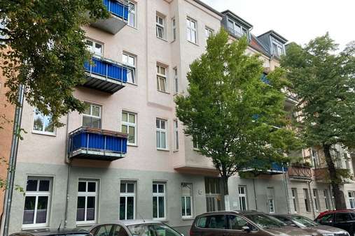 Außenansicht - Etagenwohnung in 12439 Berlin mit 65m² kaufen