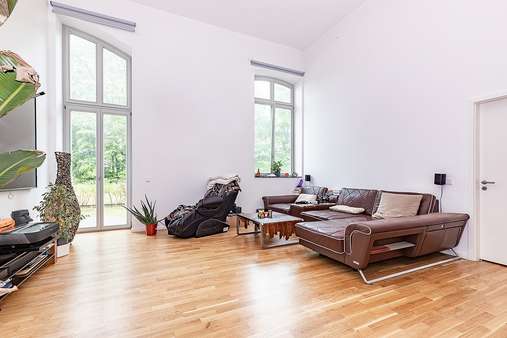 Wohnzimmer - Erdgeschosswohnung in 12555 Berlin mit 74m² kaufen